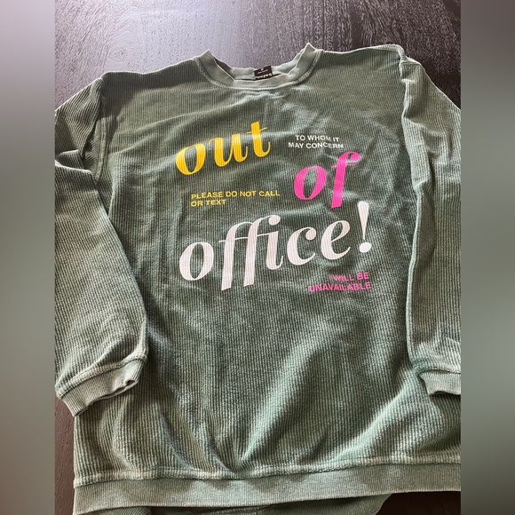 Other - Preloved| Corded Green 'Out of Office' Sweatshirt | SZ XL